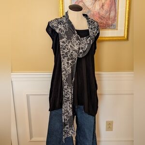 Chalet Art To Wear Cotton Blend Built In Floral Scarf Short Sleeve Blouse